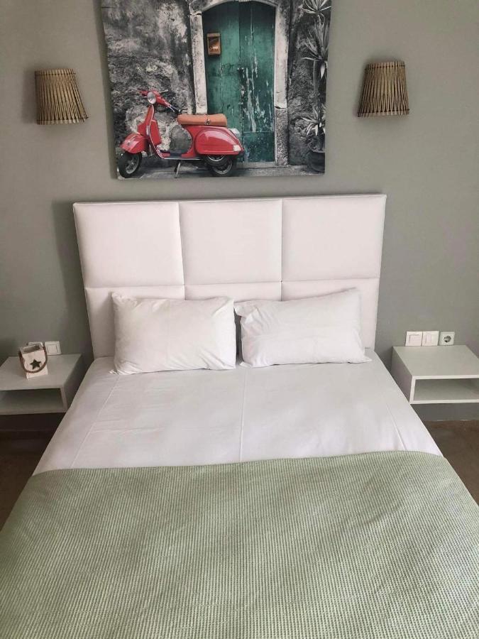 The George Apartments Nea Kallikrateia Bagian luar foto